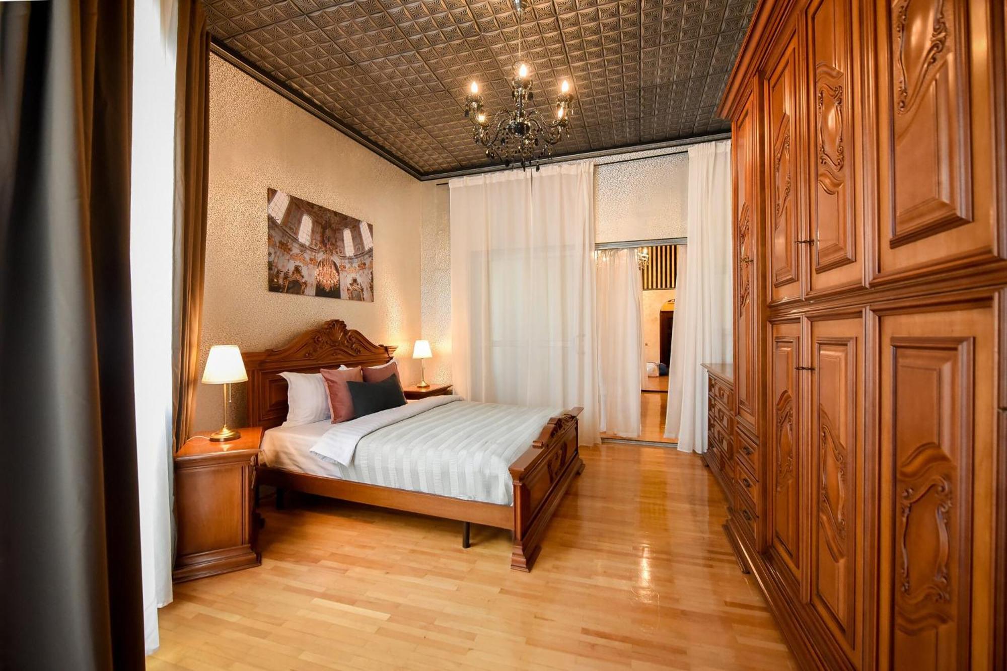 Centrally Located 2Br Apartment With Balcony & Unique Design Boekarest Buitenkant foto